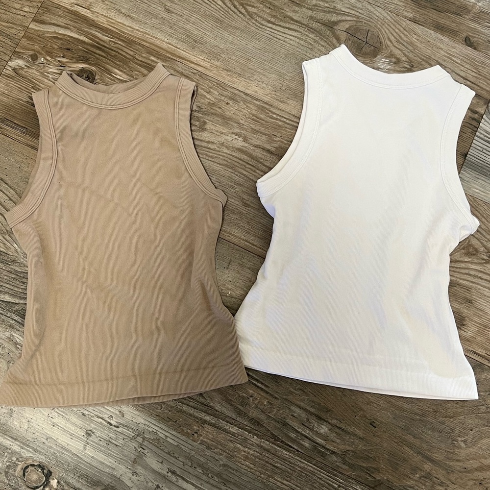 Crop top bundle (2)